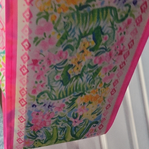 Lilly Pulitzer Vibrant Floral Reuseable  Tote - Picture 4 of 5